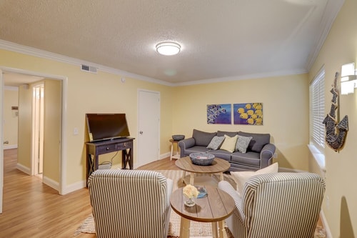 Hilton Head 2BR Townhome | Pool + Beaches Dwell