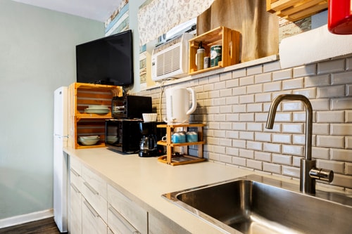 Modern 1BR Studio in Hollywood | Free Parking 14 Dwell