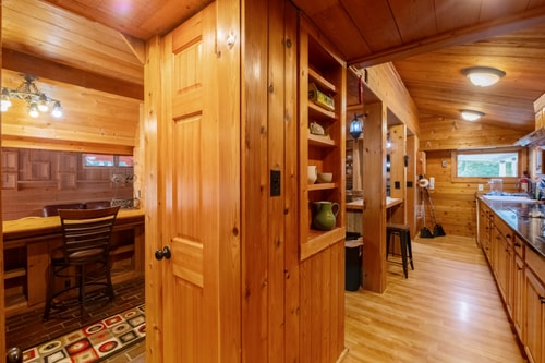 Skippers VA Lakefront 3BR | Dock + Firepit 14 Dwell