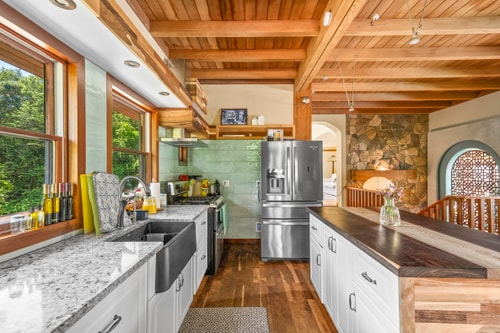 Charlestown Retreat | 2 Pools & Fire Pits 11 Dwell