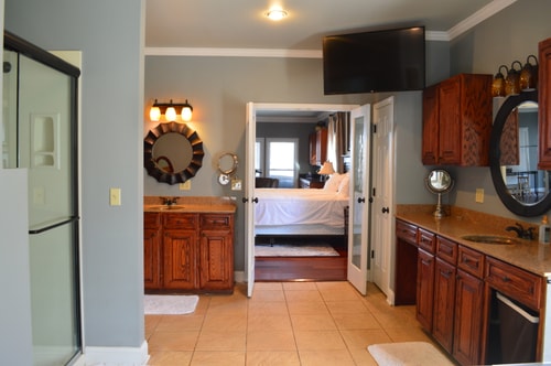 Lake Murray 5BR | Hot Tub + Outdoor Kitchen 11 Dwell