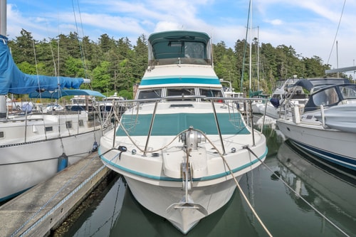 Charming 36ft Yacht | Steps to DTW Anacortes 28 Dwell