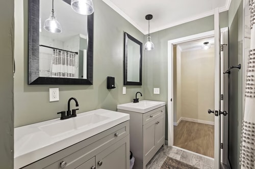 Pet-Friendly Hilton Head 2BR | Pool 33 Dwell