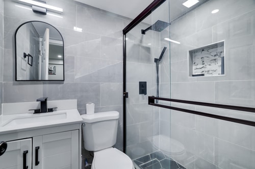 4BR Newark Stay w/ Parking And Fast Wi-Fi 4 Dwell