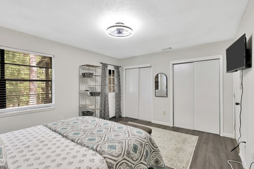 Central Hilton Head 2BR | Pool + Beaches 9 Dwell