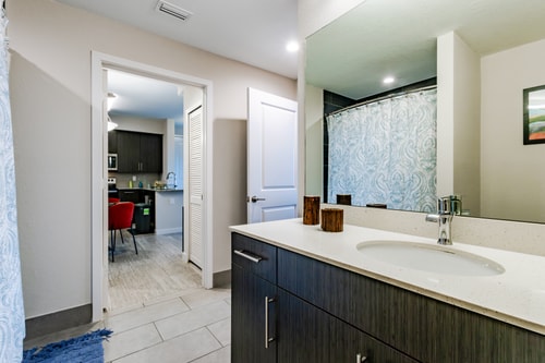 Fort Myers 1BR Condo | Pool + Gym + BBQ 14 Dwell