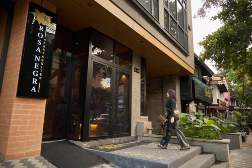 Stadium Hideaway | Rosa Negra Jacuzzi 24 Dwell