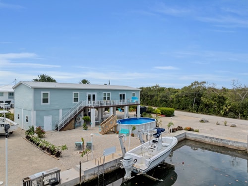 Canalfront Marathon Escape w/ Pool & Dock Dwell