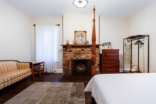 Renovated 4BR | 10 Min to Liberty University 34 Dwell