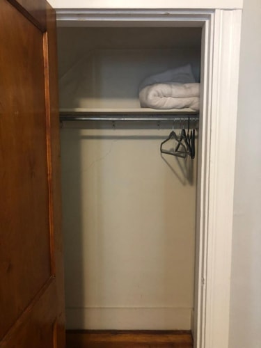 39S1 | Huge 5BR 2BA w/AC & W/D 75ft to Greenline! 21 Dwell