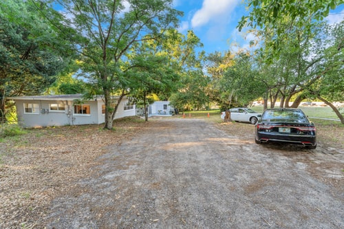 Orlando 3BR | Hot Tub + Parking + Pets 14 Dwell