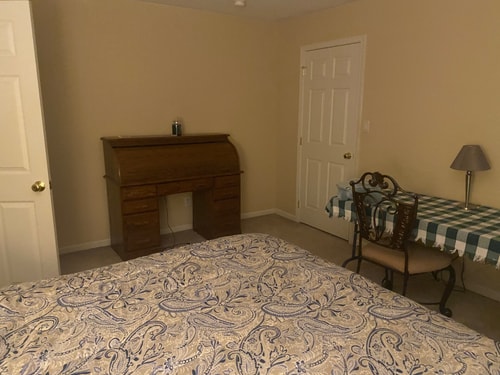 Quiet Lumberton Room with Hot Tub 1 Dwell