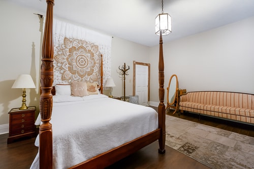 Renovated 4BR | 10 Min to Liberty University 36 Dwell