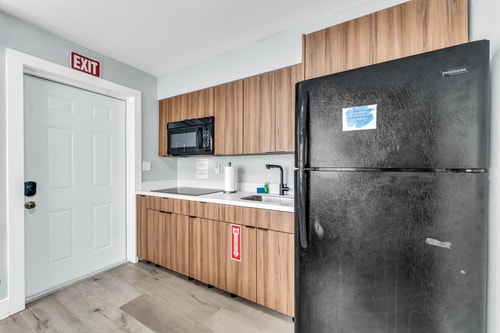 Dania Beach 1BR | Steps to Ocean 9 Dwell