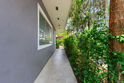 1BR Pet-Friendly Studio Parking & Backyard BBQ 20 Dwell