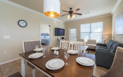 3BR Disney Condo | 3 En-Suites + Pools 9 Dwell
