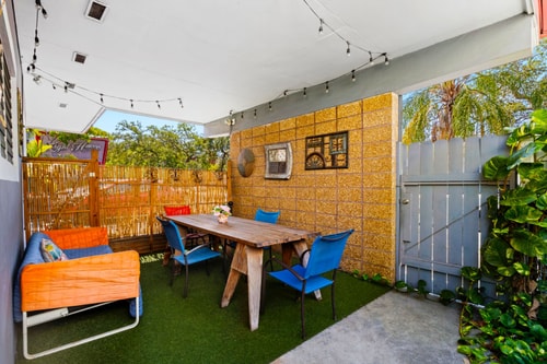 Bright 2BR Getaway | BBQ, Garden & Parking 19 Dwell