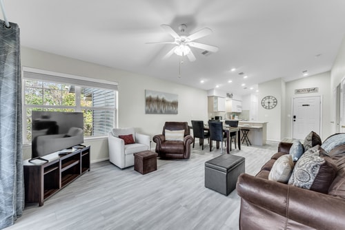 Branson 2BR Retreat | Jacuzzi + Gym + Pools 9 Dwell