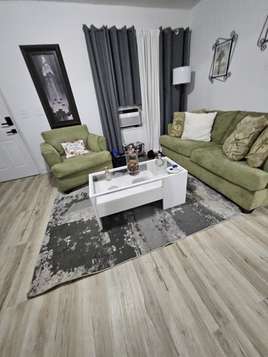 Brickell 2BR Retreat • Patio • Pets OK 16 Dwell