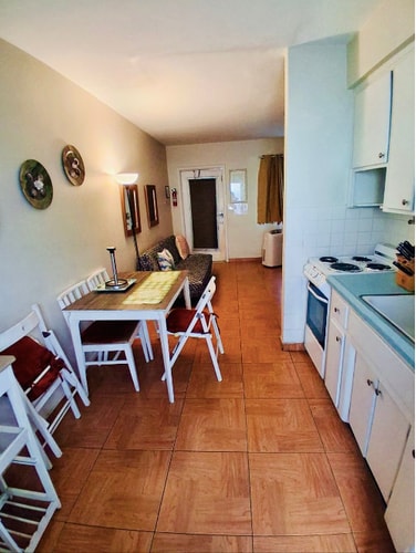 Charming 1BR Hollywood Studio with Garden and BBQ 1 Dwell