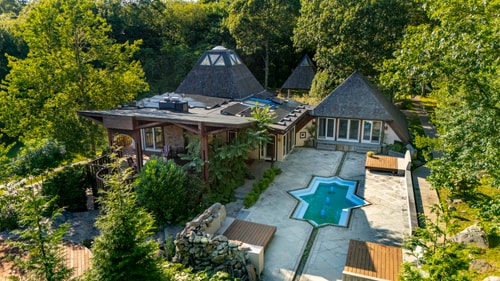 Charlestown Retreat | 2 Pools & Fire Pits 2 Dwell