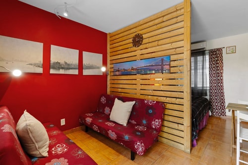 1BR Pet-Friendly Studio Parking & Backyard BBQ 2 Dwell