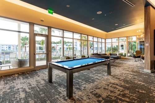 Spacious 3BR | Pool, Gym, Near Beach & Speedway 48 Dwell