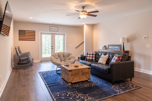 Cozy Mountain Cabin | Hot Tub & Fire Pit 10 Dwell