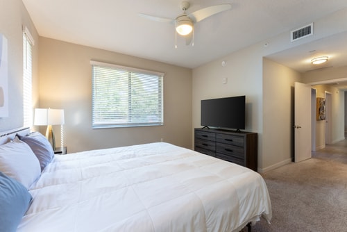 Spacious 3BR | Pool, Gym, Near Beach & Speedway 33 Dwell