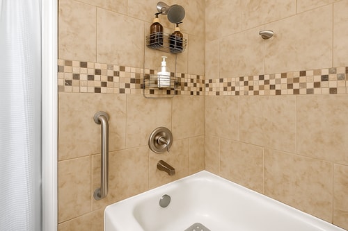 Mercer Lakefront 3BR | Workspace + Pets 20 Dwell