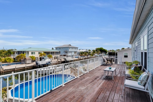 Canalfront Marathon Escape w/ Pool & Dock 12 Dwell