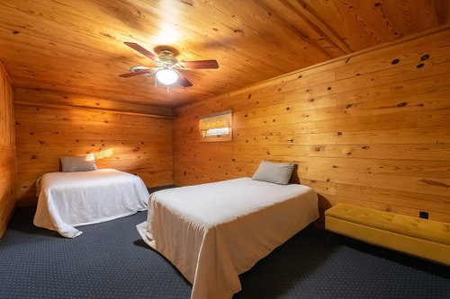 Skippers VA Lakefront 3BR | Dock + Firepit 11 Dwell