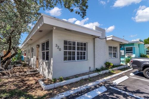 2 Studios Near Dania & Hollywood Beach 14 Dwell