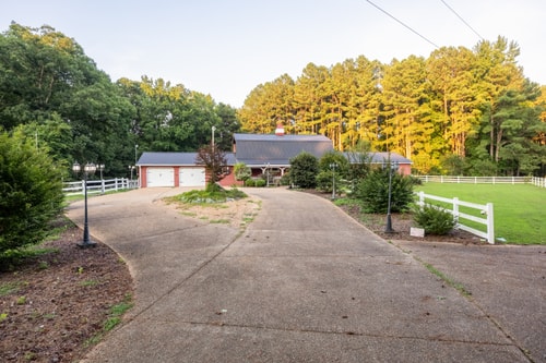 Skippers VA Lakefront 3BR | Dock + Firepit 38 Dwell