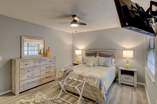 Hilton Head 2BR | Walk to Shops + Pool 5 Dwell