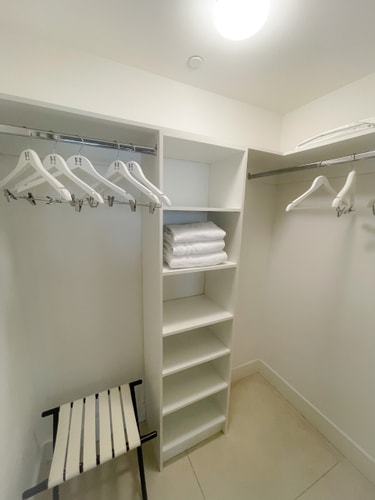 Ocean View Apt on the Beach 2 Bedroom 2 Bath. 35 Dwell