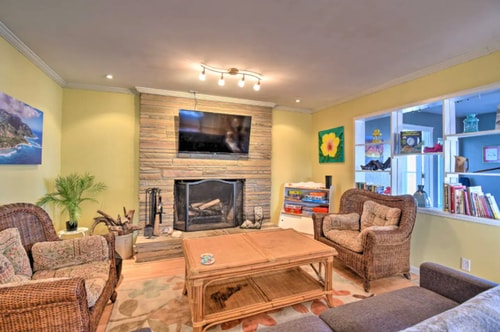 Smithfield Riverfront | Private Beach + Dock 3 Dwell