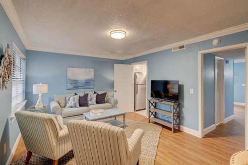 Hilton Head 2BR | 5 Min to Burkes Beach 1 Dwell