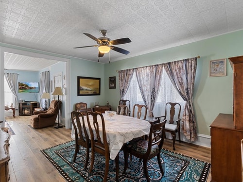 Pet-Friendly Historic 4BR Home in Illinois 7 Dwell