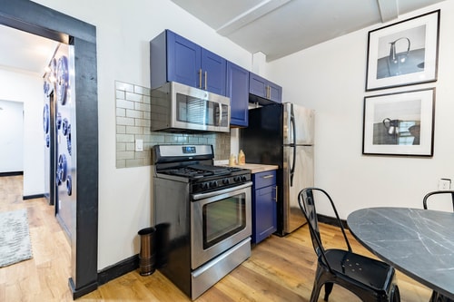 Bright & Airy Home w/Stylish, Contemporary Touches 15 Dwell