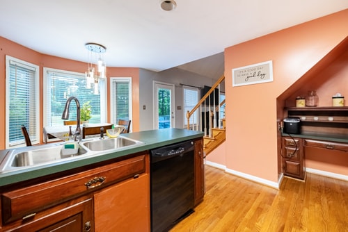 VA Riverfront 4BR | Dock + Kayaks + Games 8 Dwell