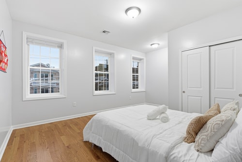 Cozy 2BR Apartment in Jersey City with Smart Lock 23 Dwell