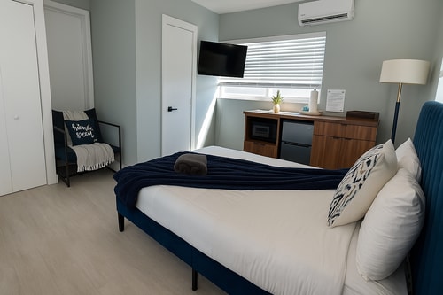 2 Studios for 6 | Dania + Hollywood Beach 6 Dwell