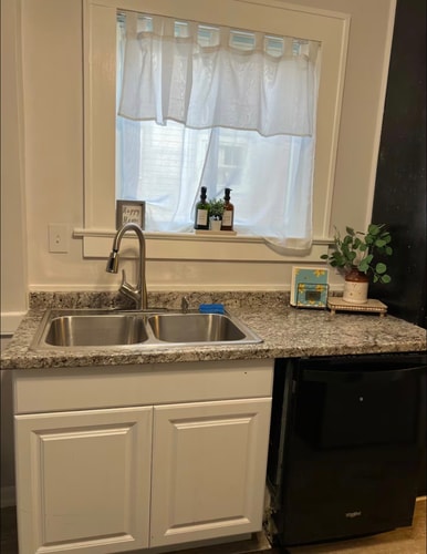 Pet-Friendly Whole Home w/ Fenced Yard 33 Dwell