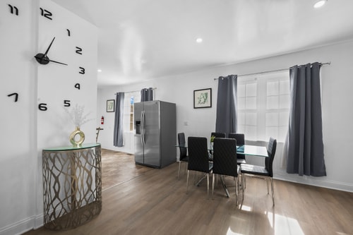 SW Detroit 3BR | 5–10 Min Downtown + Parking 8 Dwell