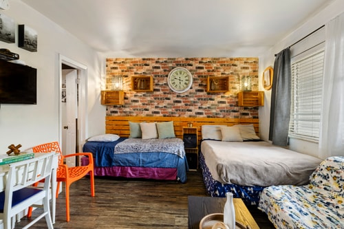 Hollywood 1BR Studio: Pets Allowed, BBQ & Parking 8 Dwell