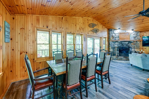 Mountain View Retreat | Fireplace + EV 2 Dwell