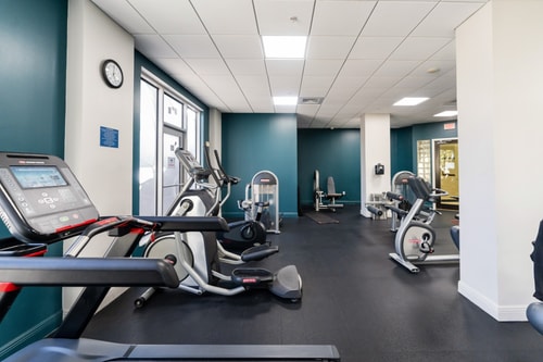 Seaside Penthouse with Pool & Direct Beach Access 35 Dwell