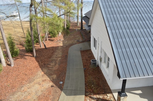 Lake Murray 5BR | Hot Tub + Outdoor Kitchen 43 Dwell