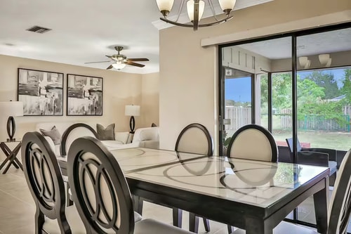 Sarasota 3BR | Pet-Friendly, Fenced Yard 1 Dwell